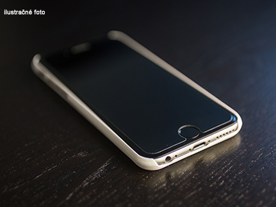 Kryt (obal) s potlaou (vlastnou fotkou) s iernym plastovm okrajom pre iPhone 5S/iPhone SE