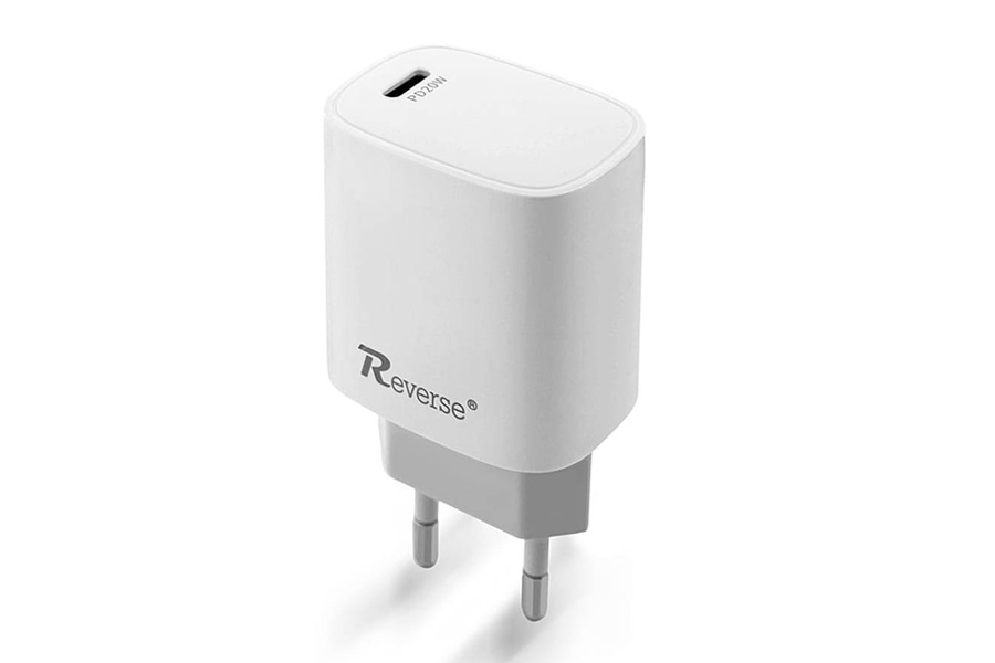 Reverse Travel Charger (20W) – Kompaktná nabíjačka USB-C (biela)