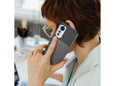 Thunder Defender Black (�ierny) - Odoln� ochrann� kryt (obal) na Xiaomi 12 Lite