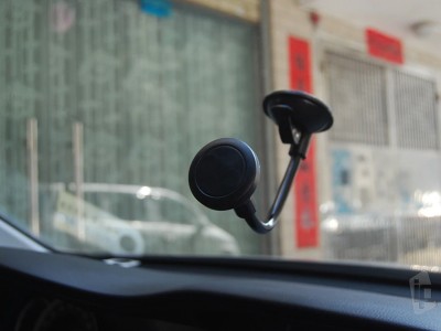 Magnetic Car Holder (ierny) - Magnetick driak do auta s univerzlnym prichytenm