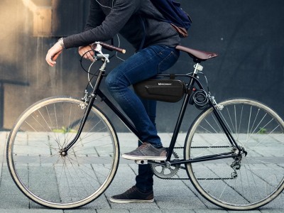 Odoln� �portov� ta�ka na r�m bicykla (�ierna)